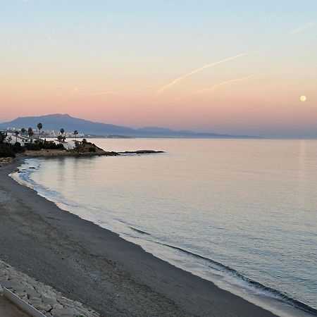 Beachfront, Top Floor Corner 2-Bed, Estepona Paseo Apartamento Exterior foto