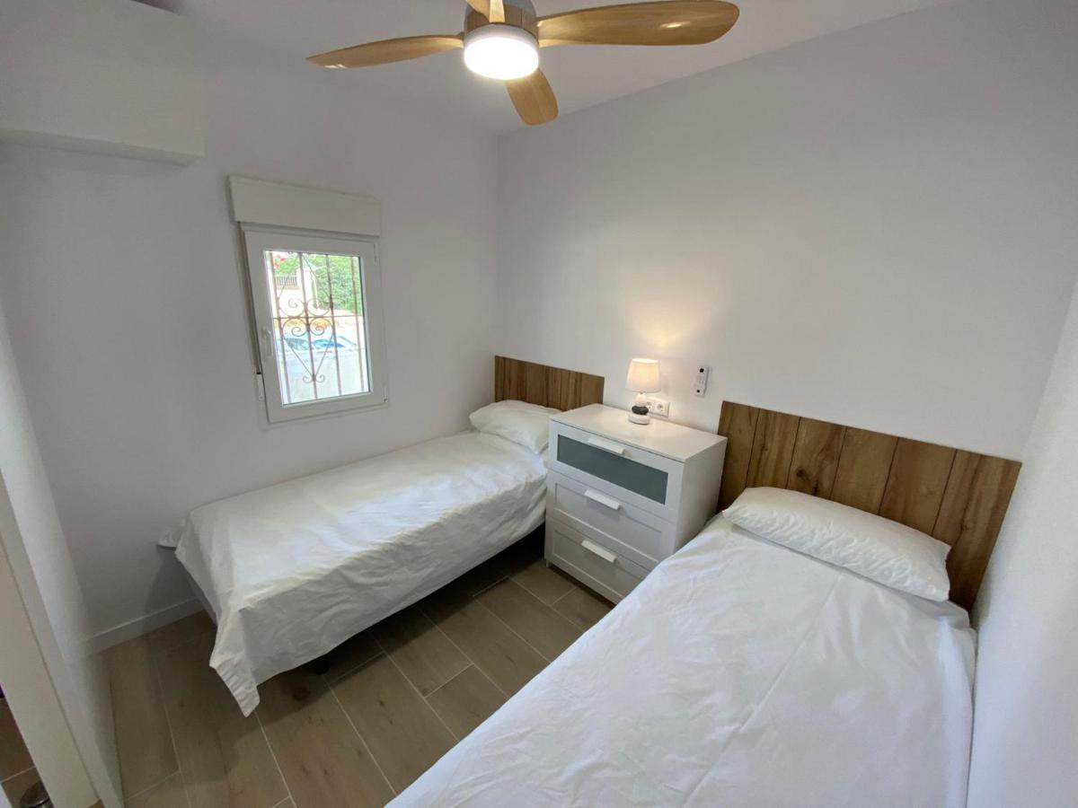 Beachfront, Top Floor Corner 2-Bed, Estepona Paseo Apartamento Exterior foto